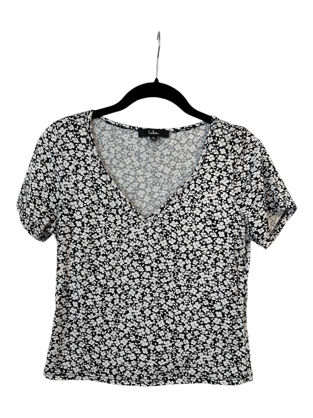 Lulu's Black & White Floral V-Neck Short Sleeve Tee